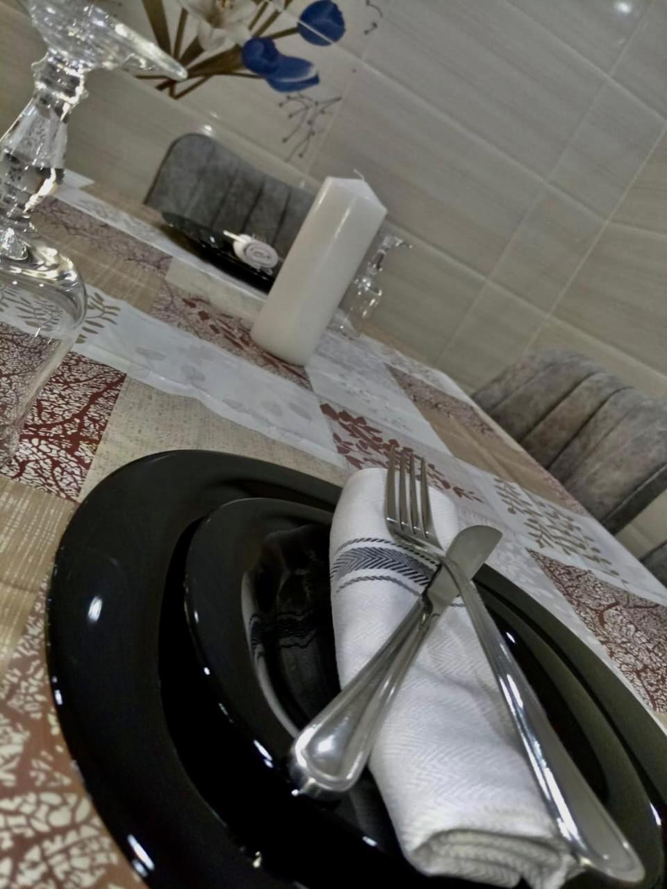 Luxury In Bay شقة